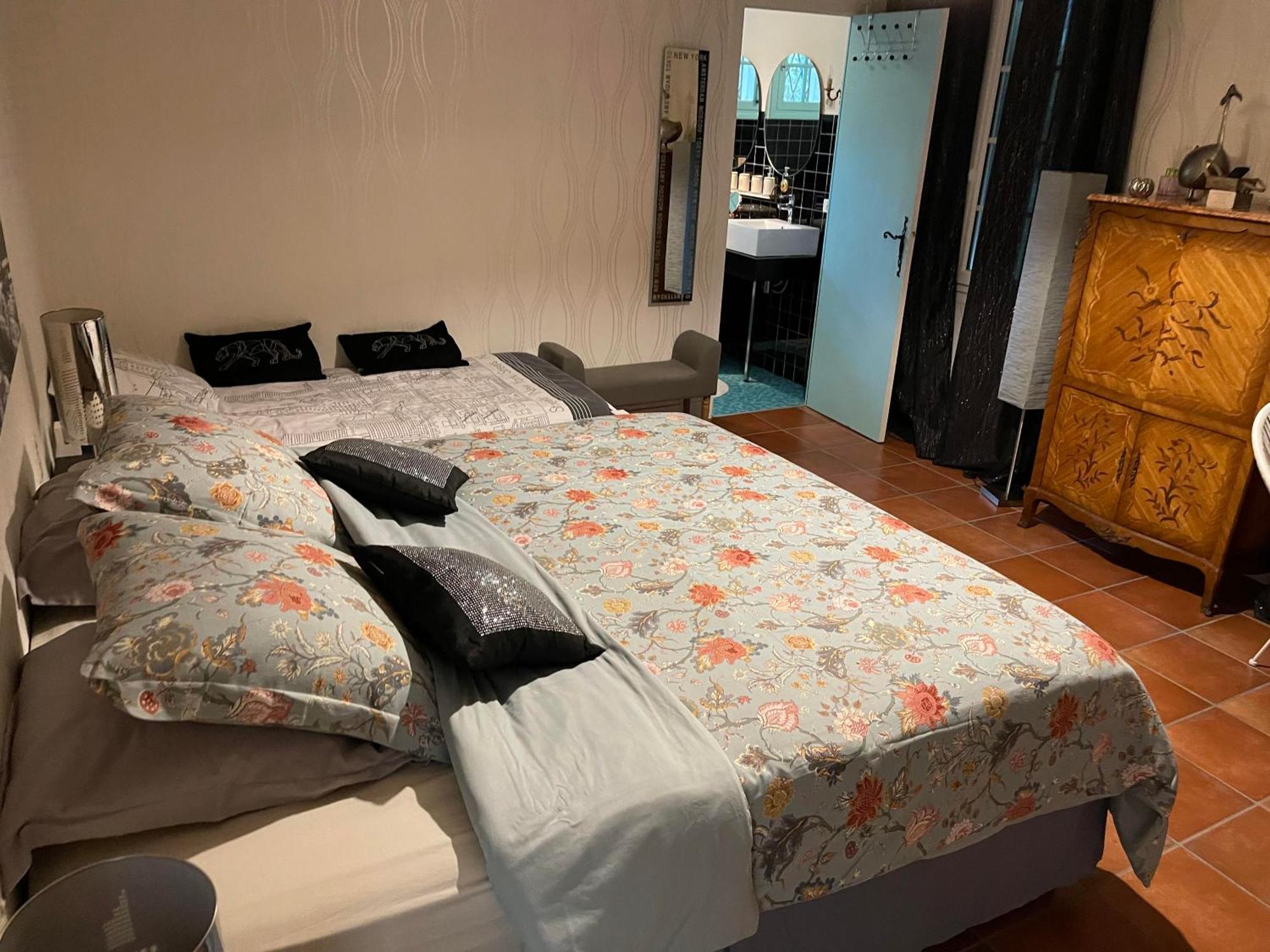 La Belle Chaumiere Bed & Breakfast Bretagne-de-Marsan ภายนอก รูปภาพ